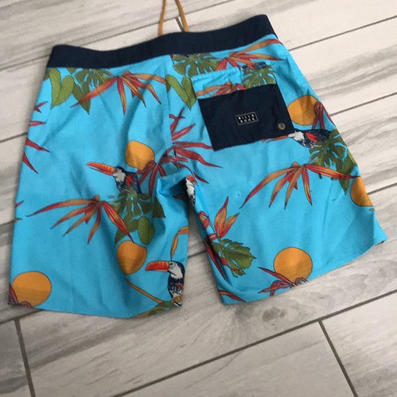BILLABONG Mens Tropical Toucan Hawaii Surf Boardshorts | 30 - Picture 7 of 11